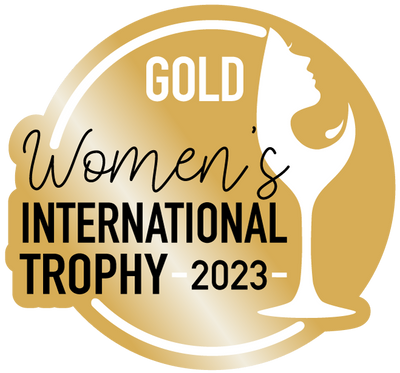 PATATA Loca erhält die Goldmedaille bei der Women's International Trophy